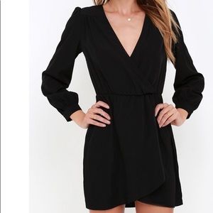 SOLD Lulu's wrap long sleeve dress